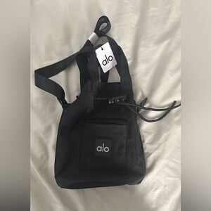 Alo crossbody bucket bag BNWT